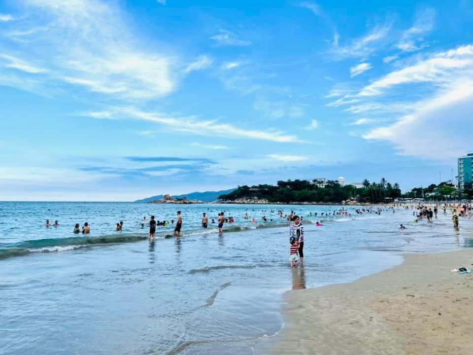 Beachfront Scenia Bay Apartment Nha Trang Exterior photo