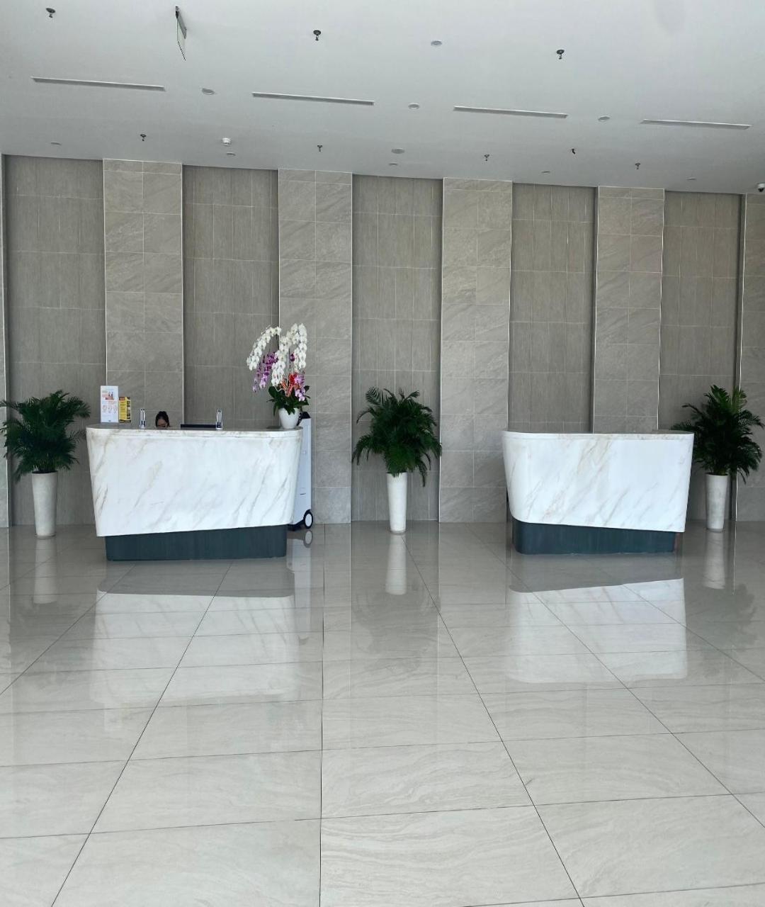 Beachfront Scenia Bay Apartment Nha Trang Exterior photo
