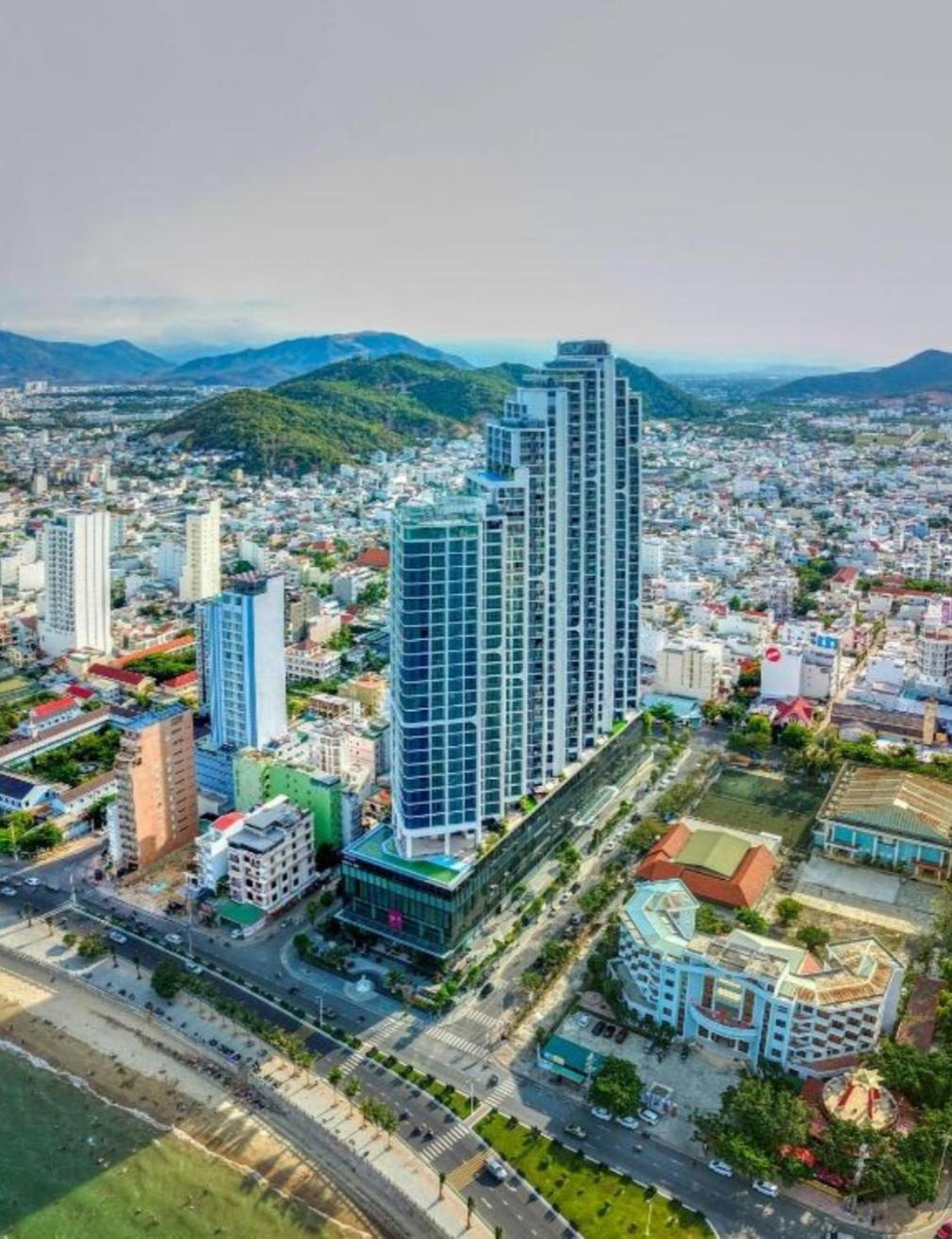 Beachfront Scenia Bay Apartment Nha Trang Exterior photo